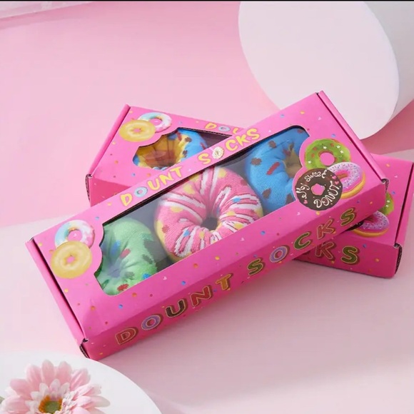 3 PAIRS NOVELTY DONUT SOCKS IN THE BOX - Picture 6 of 8